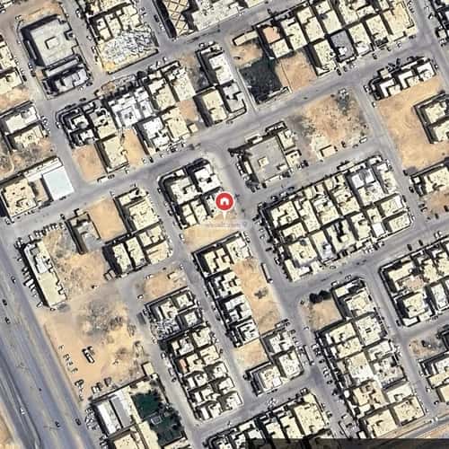 فيلا 450 متر مربع شرقية على شارع 15م العارض، شمال الرياض، الرياض