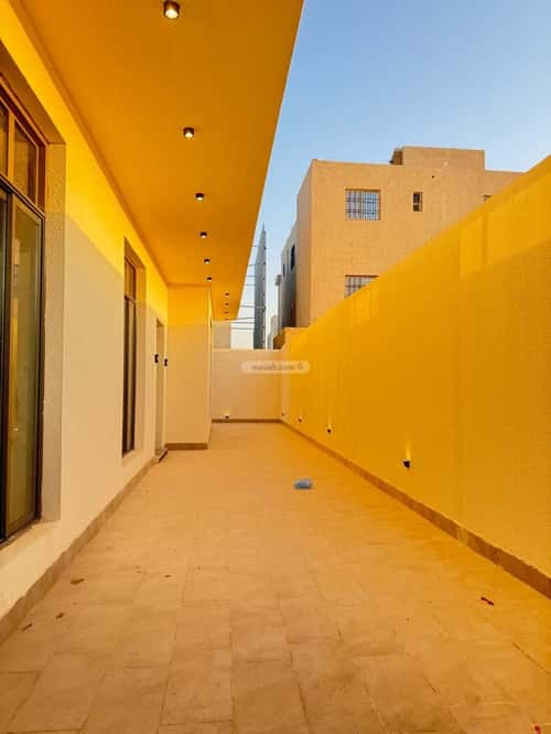 Villa 370 SQM Facing East on 25m Width Street Al-Mahdiyah, West Riyadh, Riyadh