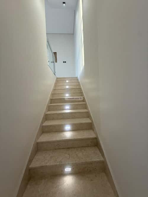 6 bedroom villa in Al Mahdiyyah