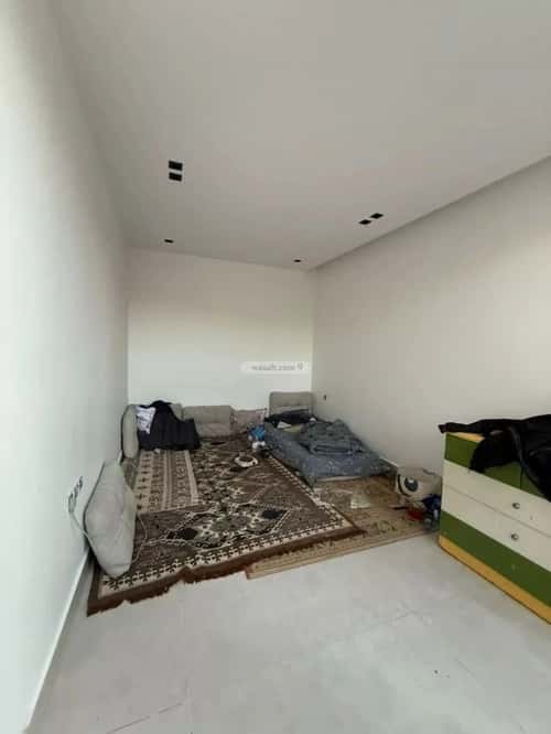 فيلا 375 متر مربع شمالية غربية على شارع 15م النرجس، شمال الرياض، الرياض