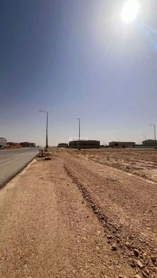 أرض 1434 متر مربع شمالية شرقية على شارع 20م النظيم، شرق الرياض، الرياض