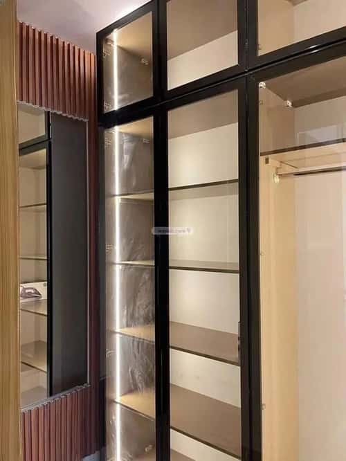 شقة بغرفة الحمراء، الخبر