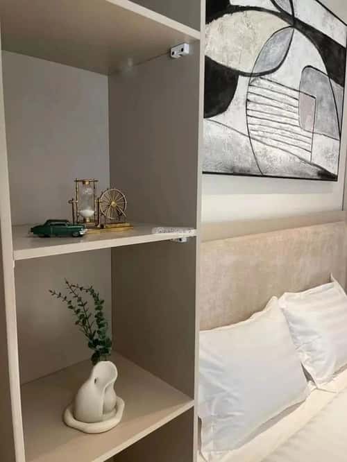 شقة بغرفة الحمراء، الخبر