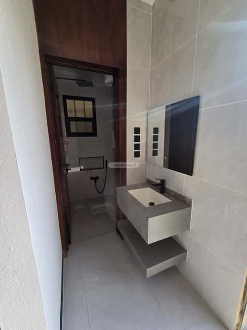 شقة ب 5 غرف الجنادرية، شرق الرياض، الرياض