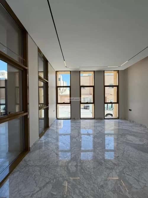 فيلا 375 متر مربع شرقية على شارع 15م الوادي، شمال الرياض، الرياض