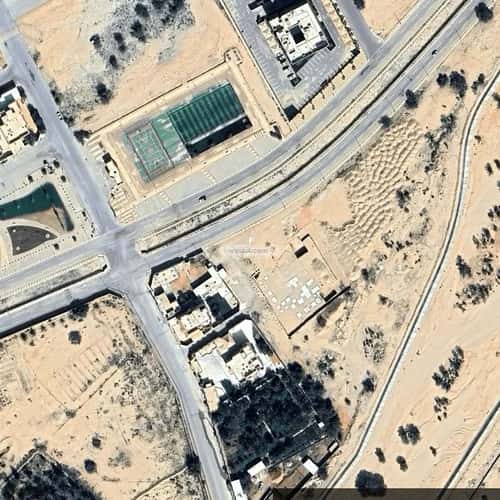 أرض 30767 متر مربع ثلاثة شوارع على شارع 30م حي ج4، حريملاء