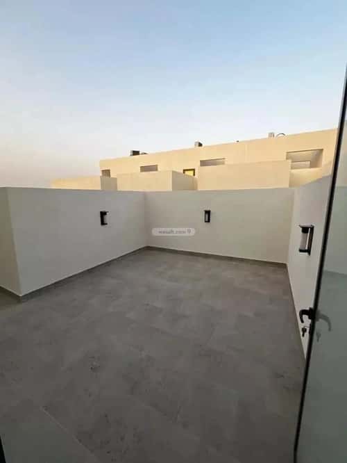 Villa 329 SQM Facing East on 18m Width Street As-Safa, Central Riyadh, Riyadh
