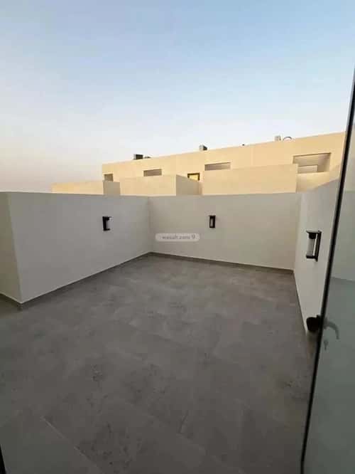 Villa 338 SQM Facing West on 40m Width Street As-Safa, Central Riyadh, Riyadh