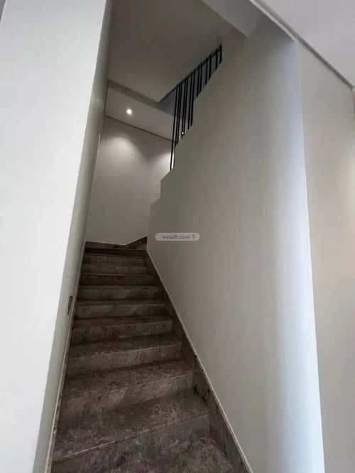 فيلا 312 متر مربع غربية على شارع 40م الصفاء، وسط الرياض، الرياض