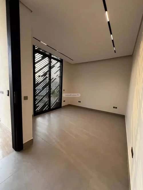 فيلا 312 متر مربع غربية على شارع 40م الصفاء، وسط الرياض، الرياض