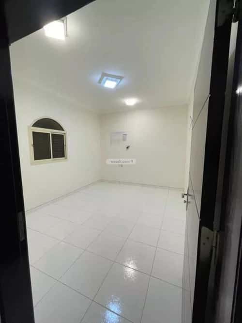 Apartment with 4 Bedrooms Al-Qairawan, North Riyadh, Riyadh