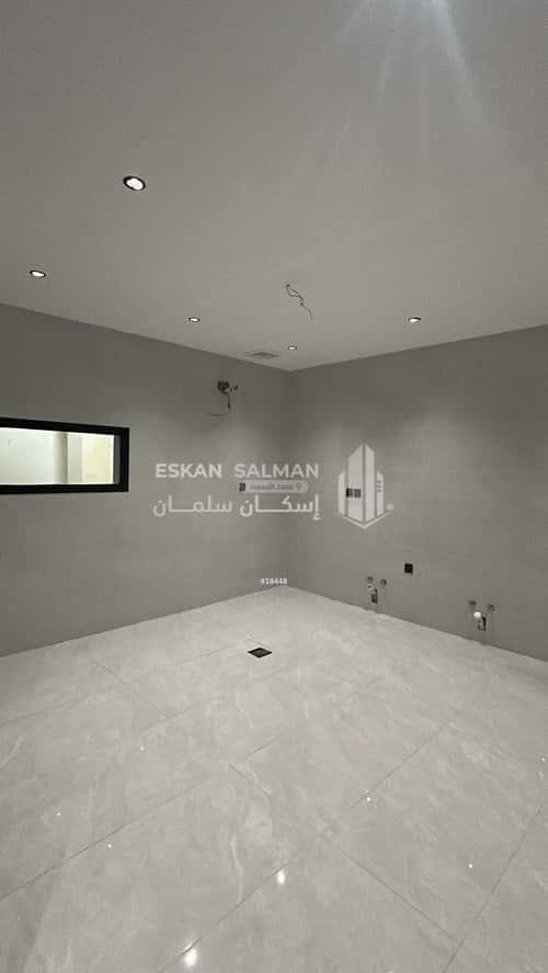 فيلا 300 متر مربع شرقية على شارع 18م الرحمانية، شرق جدة، جدة