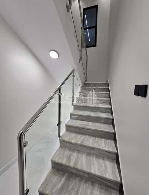 Floor 297 SQM with 6 Bedrooms Al Rafaya 2, Jazan