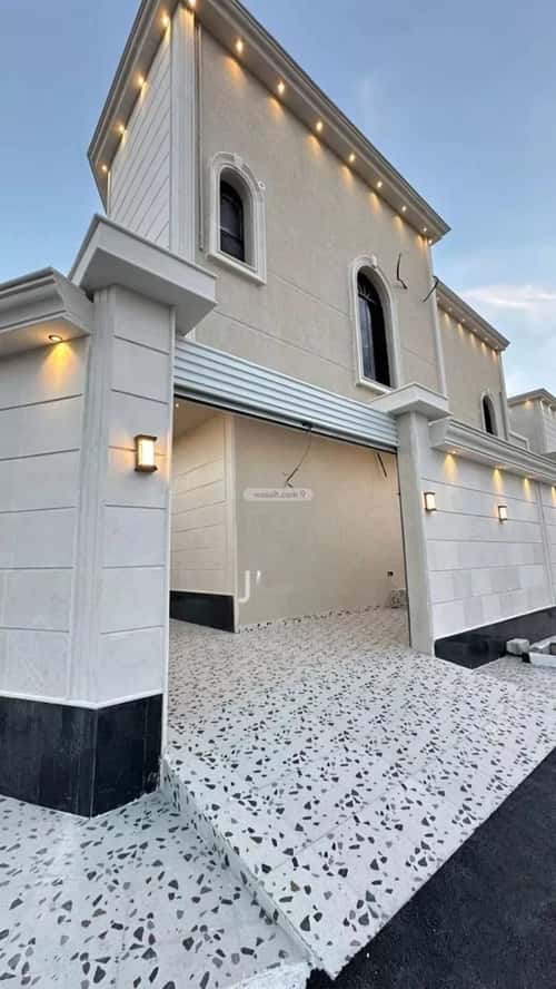 Villa 349 SQM Facing North on 15m Width Street The Peace, Samith