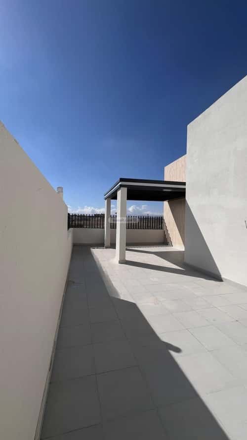 دور 344 متر مربع ب 9 غرف وسط المدينة، أبها