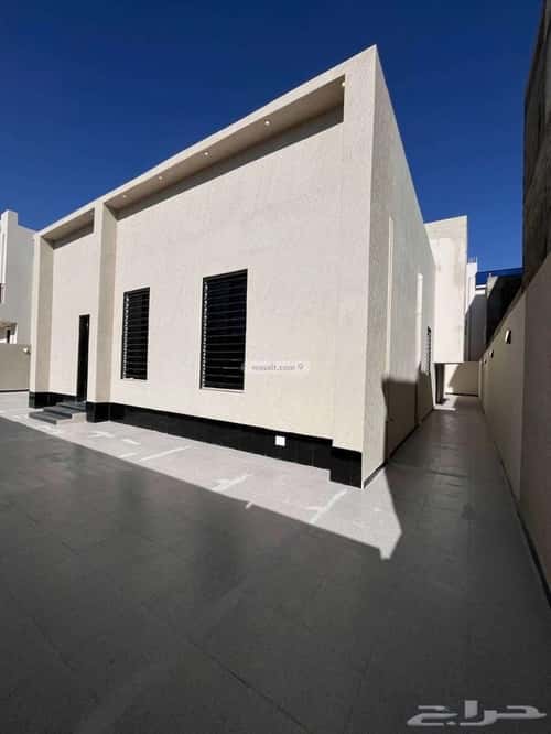 Floor 503 SQM with 80 Bedrooms Al-Qafilah, Khamis Mushait