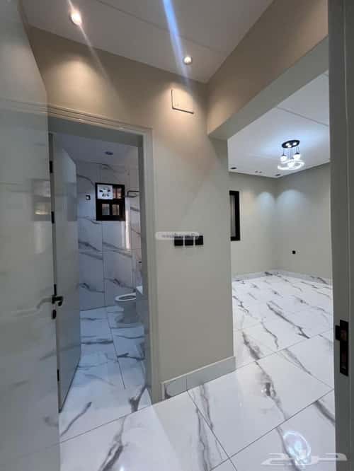 دور 244 متر مربع ب 9 غرف المعارض، خميس مشيط