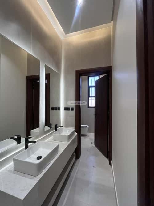 Floor 187 SQM with 8 Bedrooms Al Maamoura, Khamis Mushait