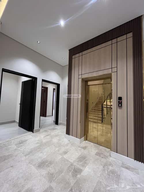 Floor 187 SQM with 8 Bedrooms Al Maamoura, Khamis Mushait