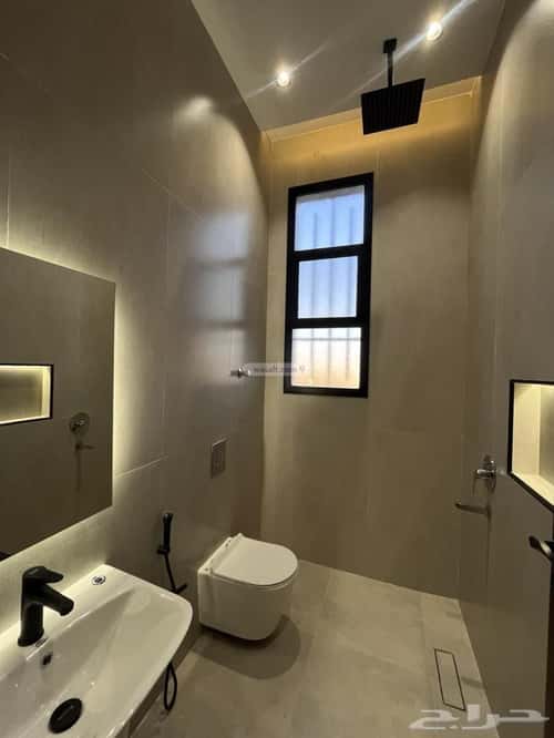 Floor 187 SQM with 8 Bedrooms Al Maamoura, Khamis Mushait