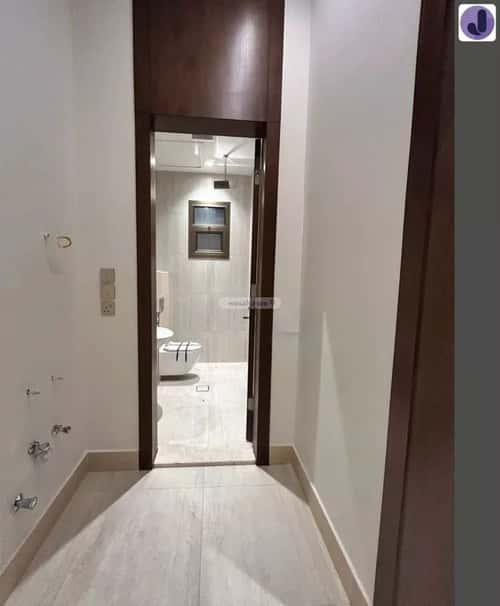 Apartment with 4 Bedrooms Al-Mahdiyah, West Riyadh, Riyadh