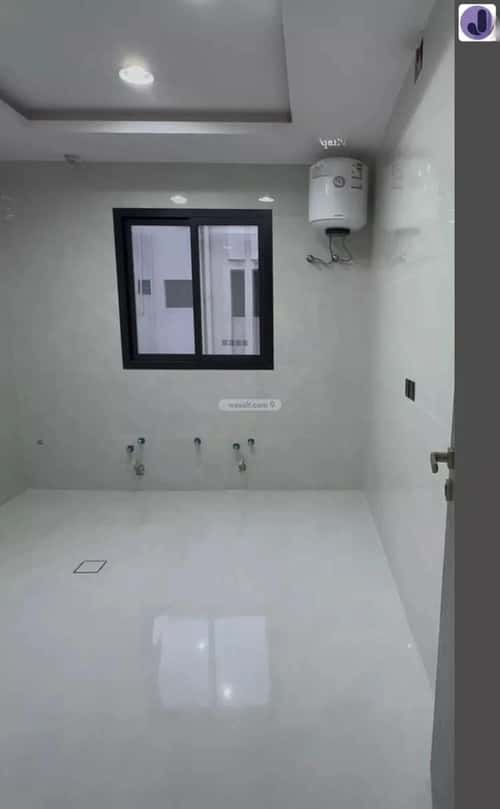 Apartment with 4 Bedrooms As-Suwaidi, West Riyadh, Riyadh