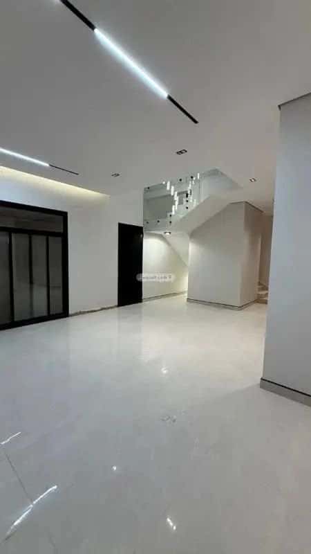 فيلا 312 متر مربع جنوبية على شارع 18م المعيزيلة، شرق الرياض، الرياض