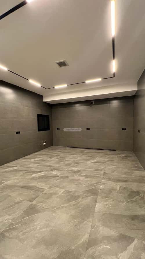 8 bedroom villa in Al Mahdiyyah