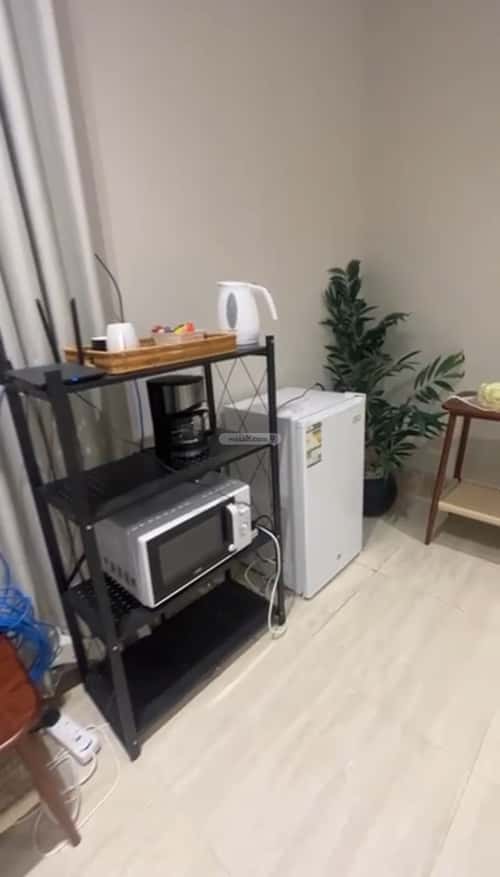 شقة بغرفة الحمراء، الخبر