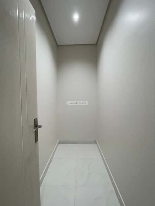 شقة ب 6 غرف المعلاة، أحد رفيدة