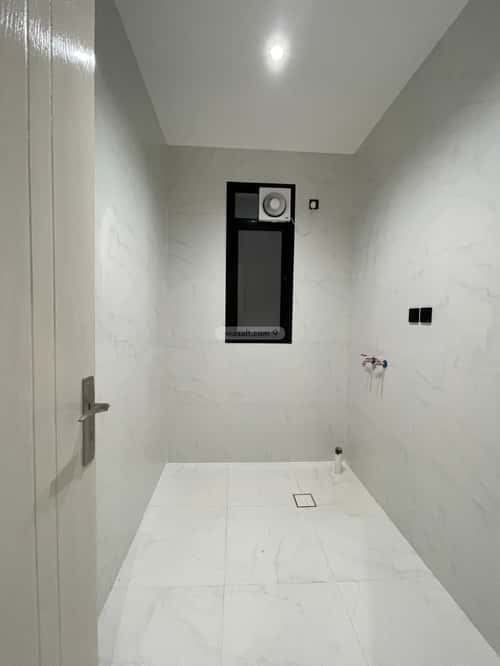 شقة ب 6 غرف المعلاة، أحد رفيدة