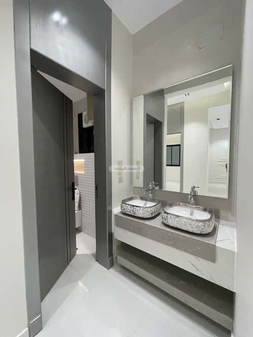 شقة ب 6 غرف المعارض، خميس مشيط