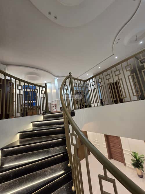 عمارة 827 متر مربع ب 3 أدوار واجهة جنوبية الشراع، شمال جدة، جدة