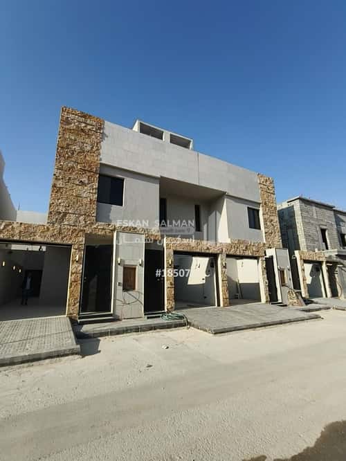 فيلا 220 متر مربع شمالية على شارع 18م طيبة، جنوب الرياض، الرياض