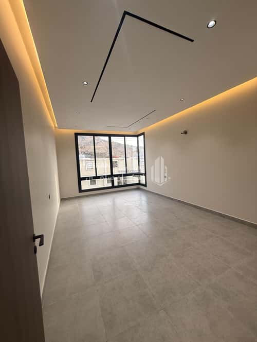 Villa 343 SQM Facing South on 15m Width Street Alhaglahalgadeed, Makkah Al Mukarramah