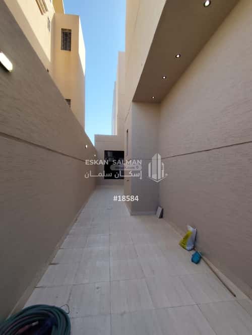 فيلا 250 متر مربع شمالية على شارع 20م ظهرة لبن، غرب الرياض، الرياض