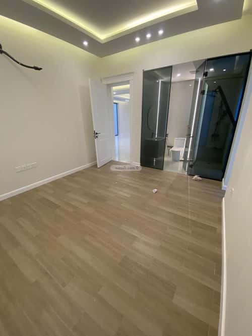 فيلا 372 متر مربع شمالية على شارع 30م الصدفة، الدمام