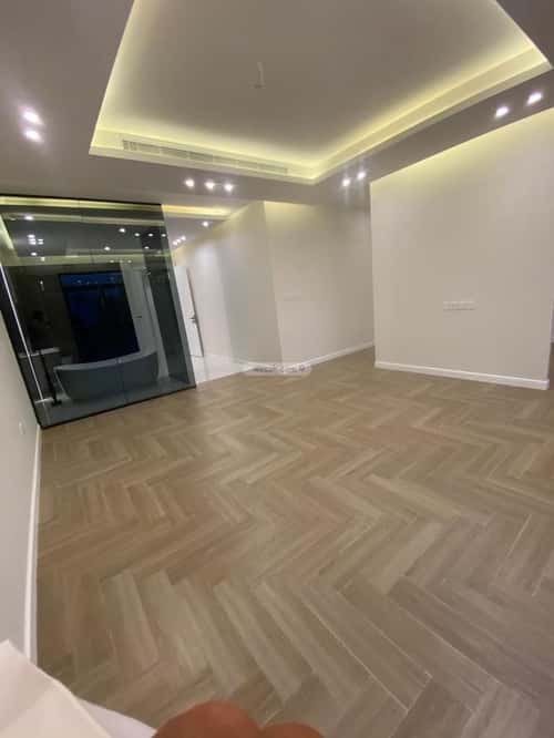 فيلا 372 متر مربع شمالية على شارع 30م الصدفة، الدمام