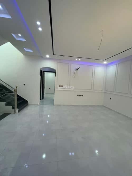 فيلا 312 متر مربع واجهة جنوبية ب 9 غرف الزمرد، شمال جدة، جدة