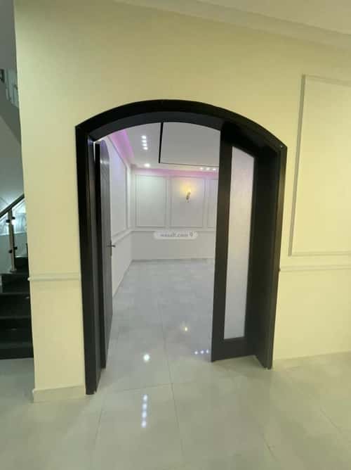 Villa 312 SQM Facing South with 9 Bedrooms Al Zomorod, North Jeddah, Jeddah