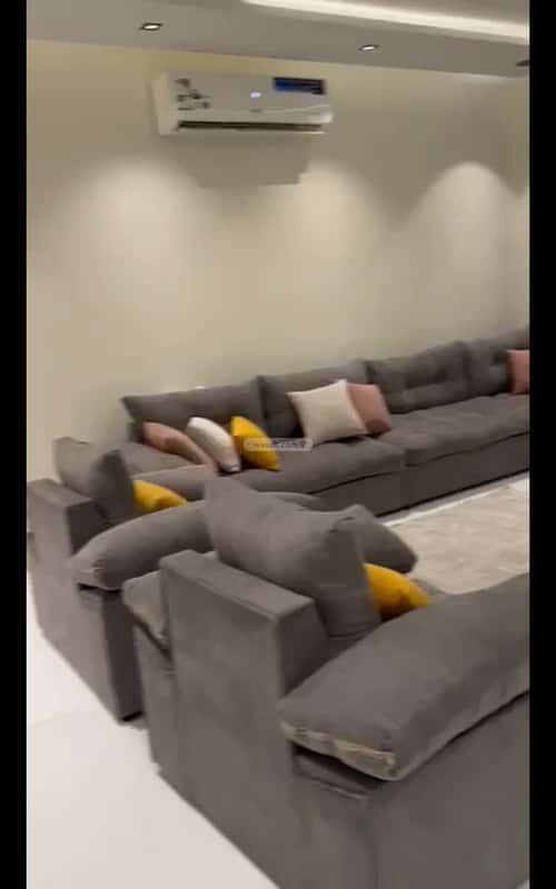 5 bedroom floor in Okaz