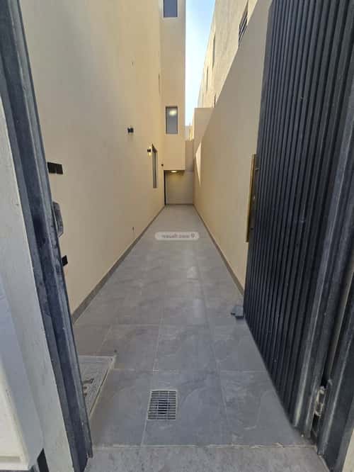 شقة ب 8 غرف الجنادرية، شرق الرياض، الرياض