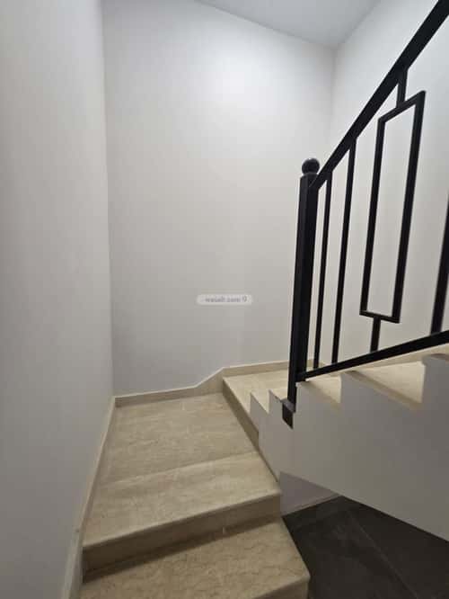 شقة ب 8 غرف الجنادرية، شرق الرياض، الرياض