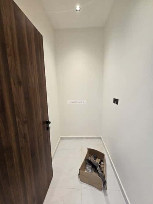 شقة ب 5 غرف المرجان، شرق الرياض، الرياض