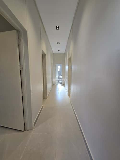 Apartment with 8 Bedrooms Al-Janadriyah, East Riyadh, Riyadh