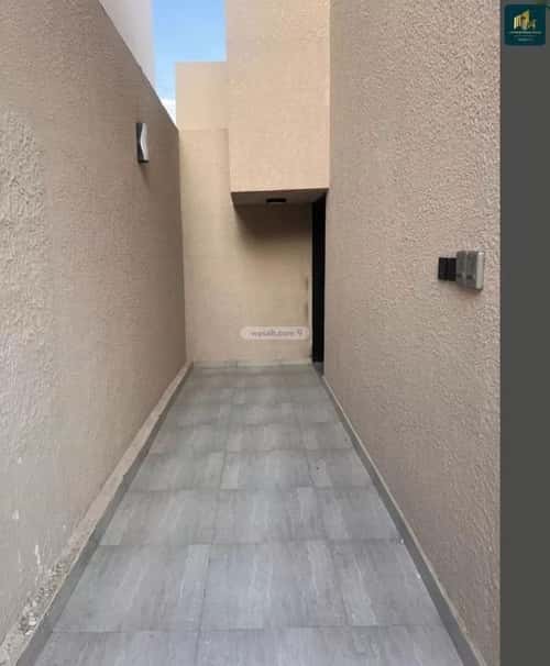 Floor 259 SQM with 6 Bedrooms As-Suwaidi, West Riyadh, Riyadh