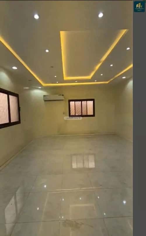 10 bedroom villa in Al Haeer