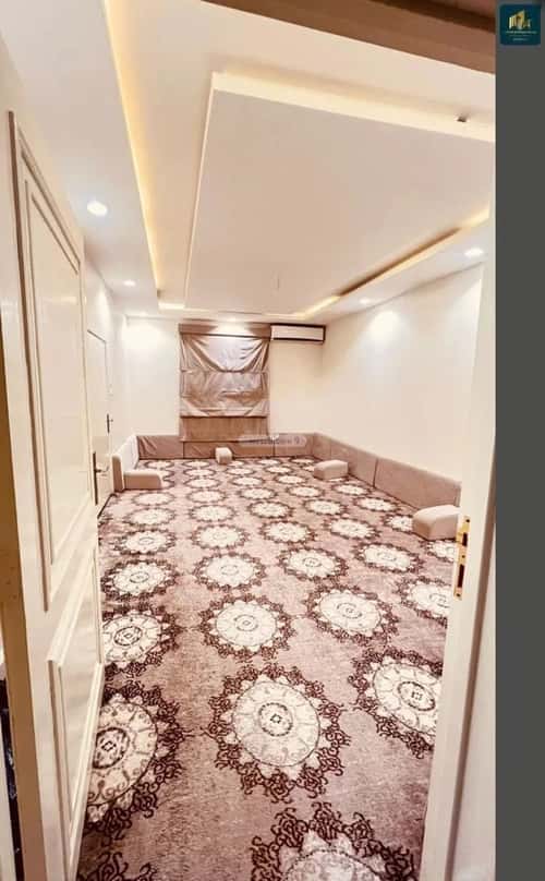 فيلا 400 متر مربع شرقية على شارع 15م العريجاء الأوسط، غرب الرياض، الرياض