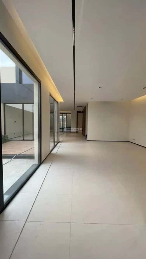 فيلا 225 متر مربع غربية على شارع 15م العارض، شمال الرياض، الرياض