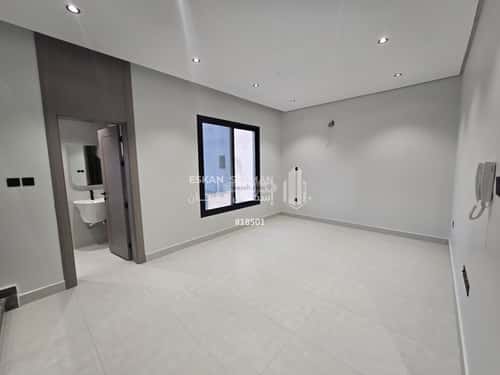 فيلا 253 متر مربع غربية على شارع 20م الأمواج، الخبر